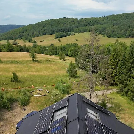 Pod Katem Ostrym Ropki